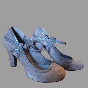 Gianni Bimi Taupe Suede Dancer Shoes, Women's, Sz 8.5M, EUC, Ankle Straps